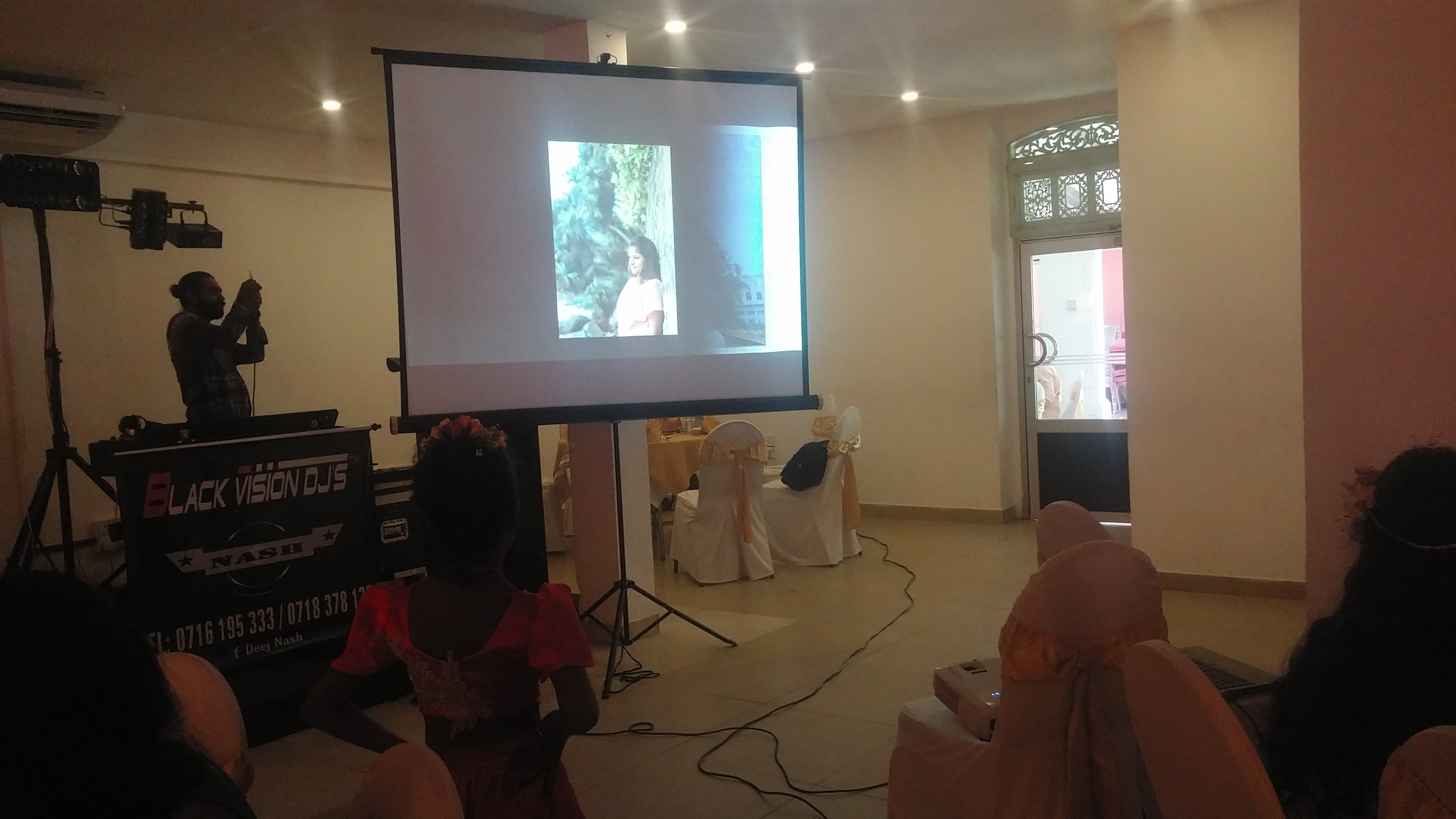 Tripod 6 x 6 Feet 1:1 Projector Screen in action 4