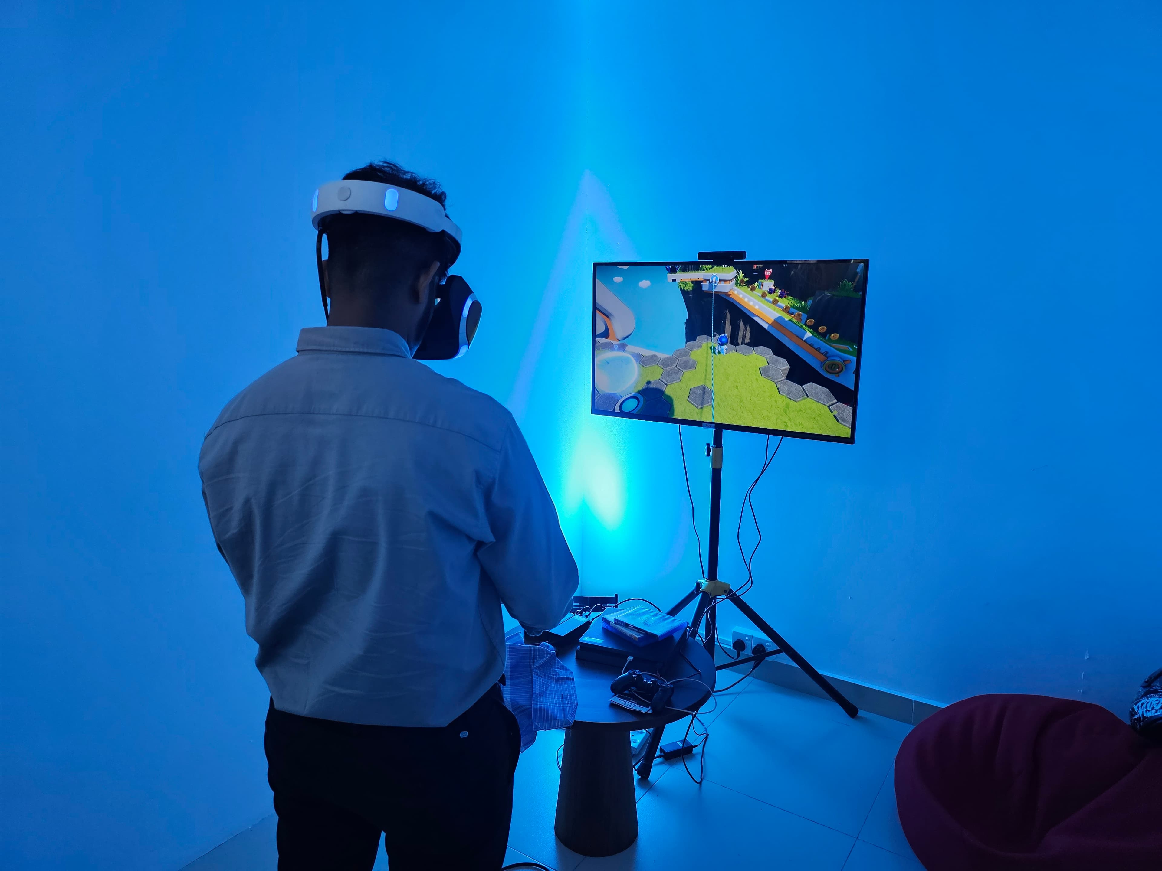 Sony PlayStation VR Headset in action 3
