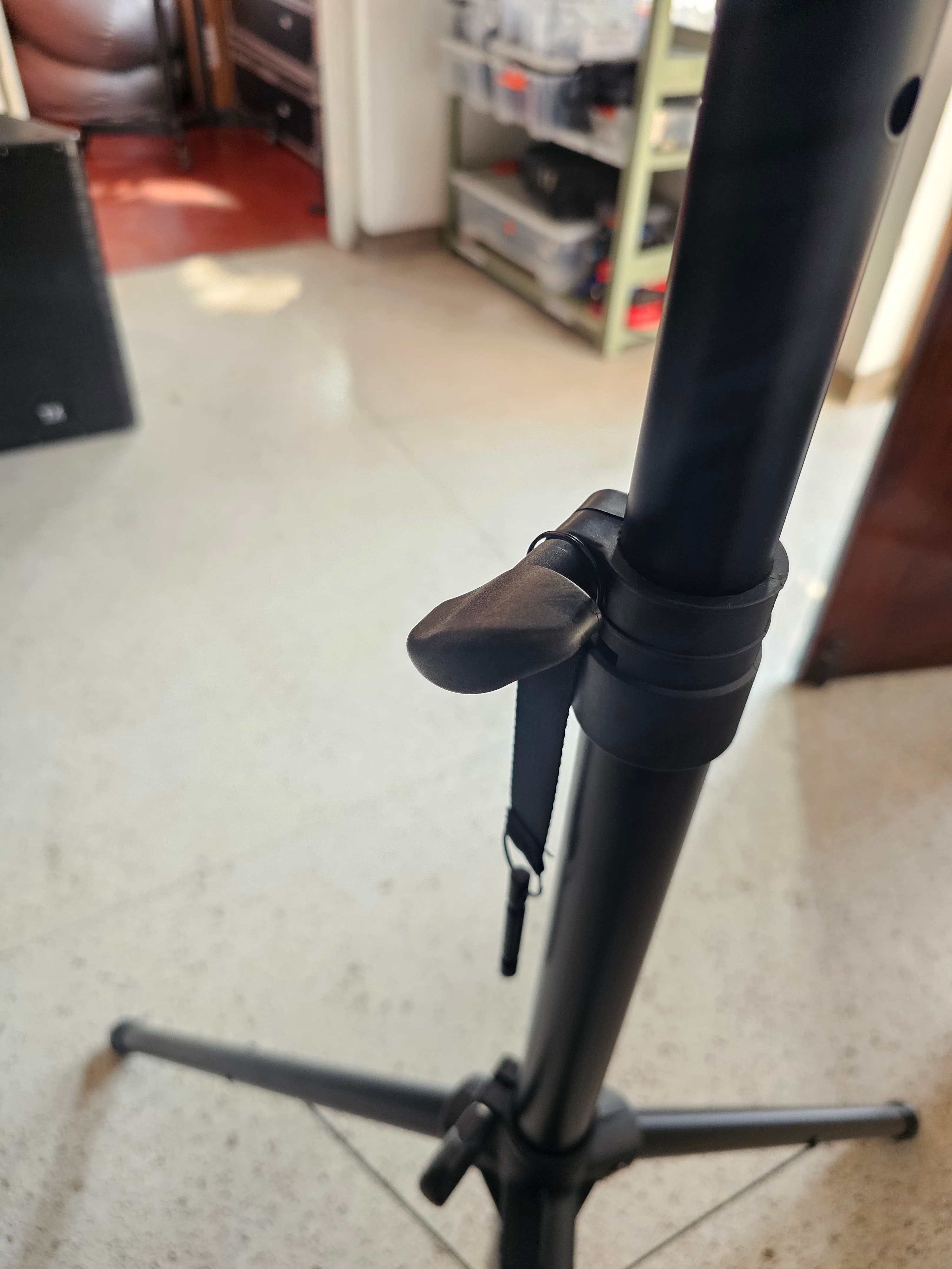 TV Tripod Stand Heavy Duty 43"-55" Setup in action 6