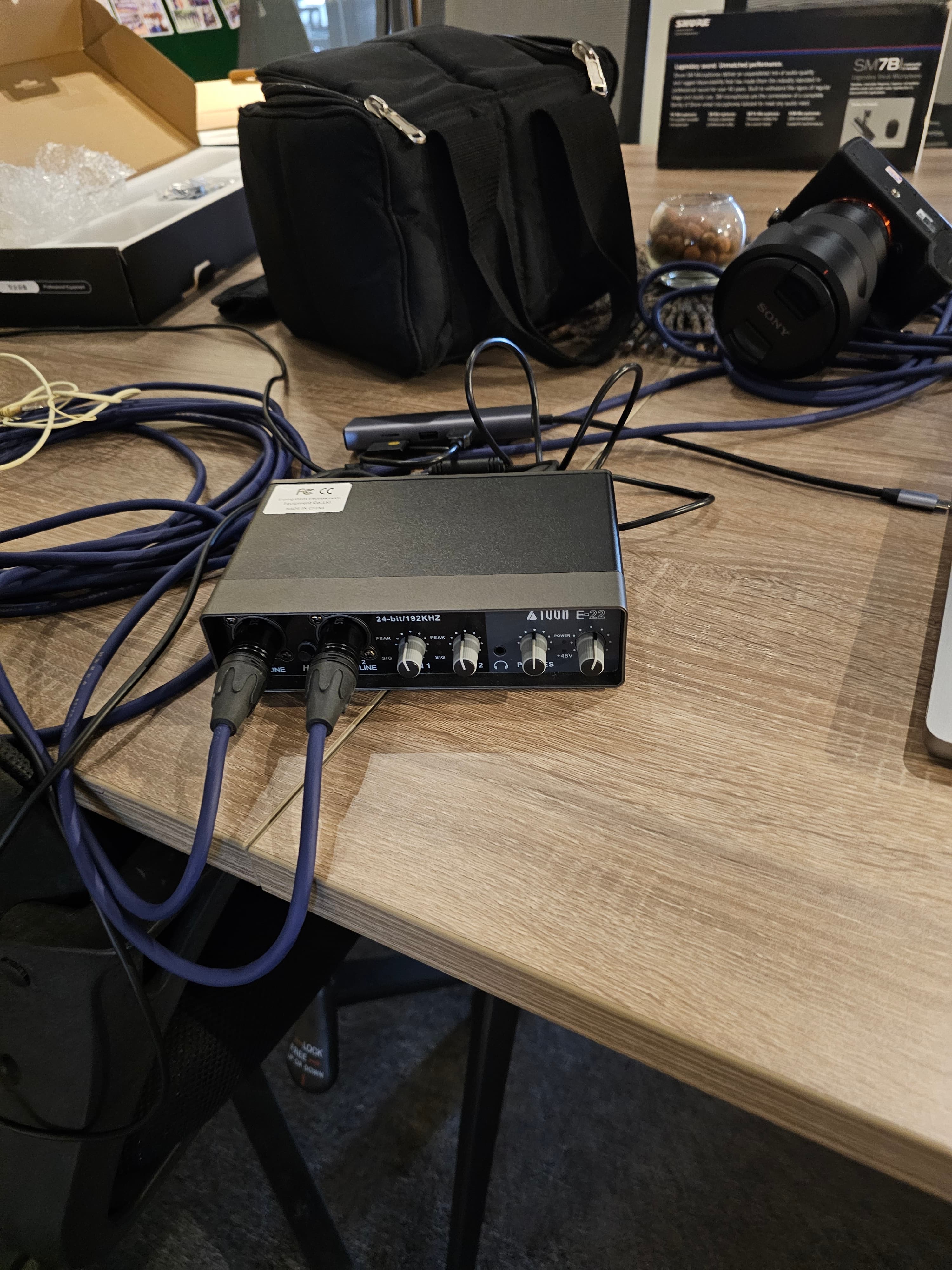 XTUGA E22 2-Channel USB Audio Interface in action 1