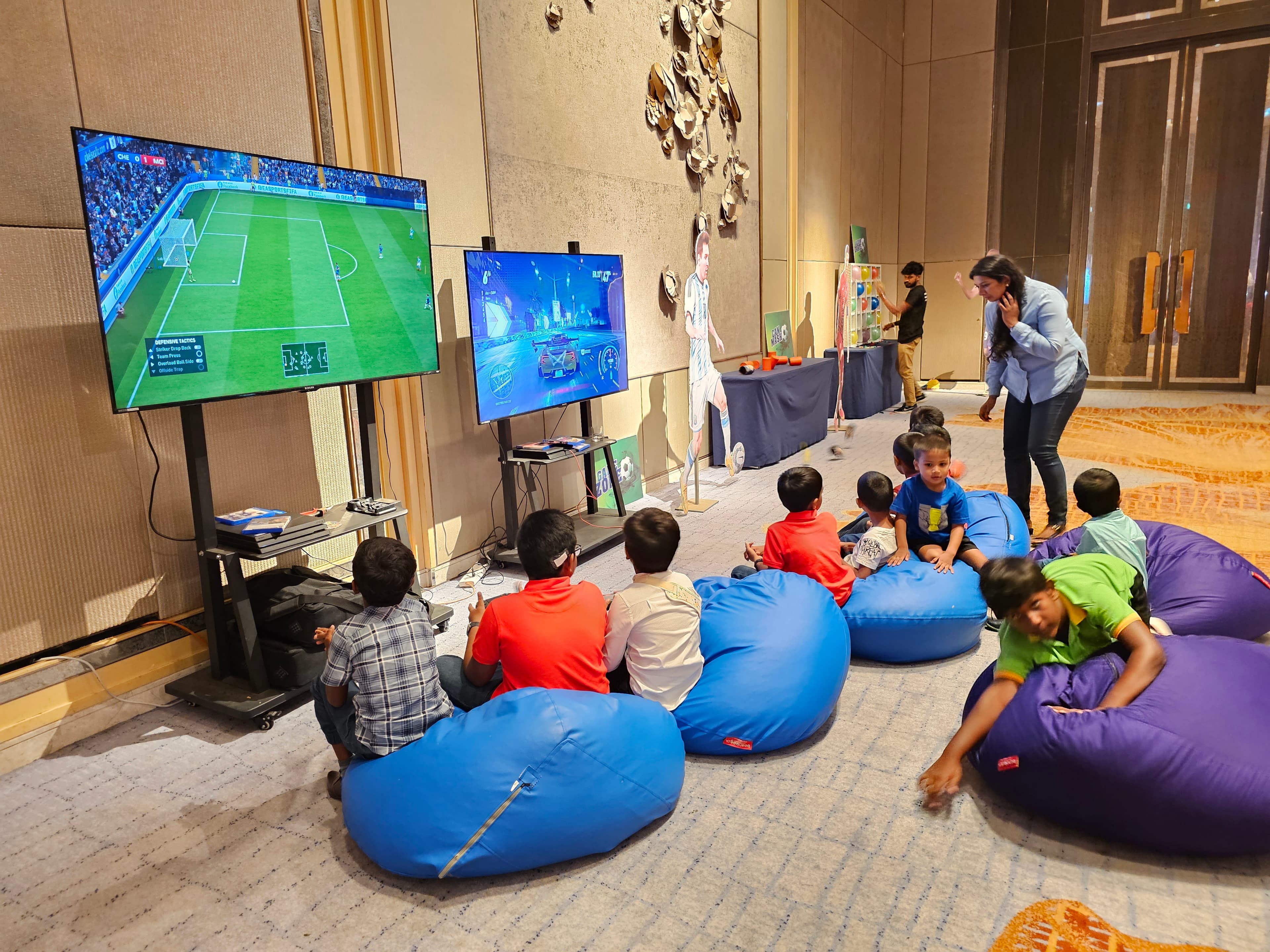 Singer 65-inch 4K Android Smart TV in action 4