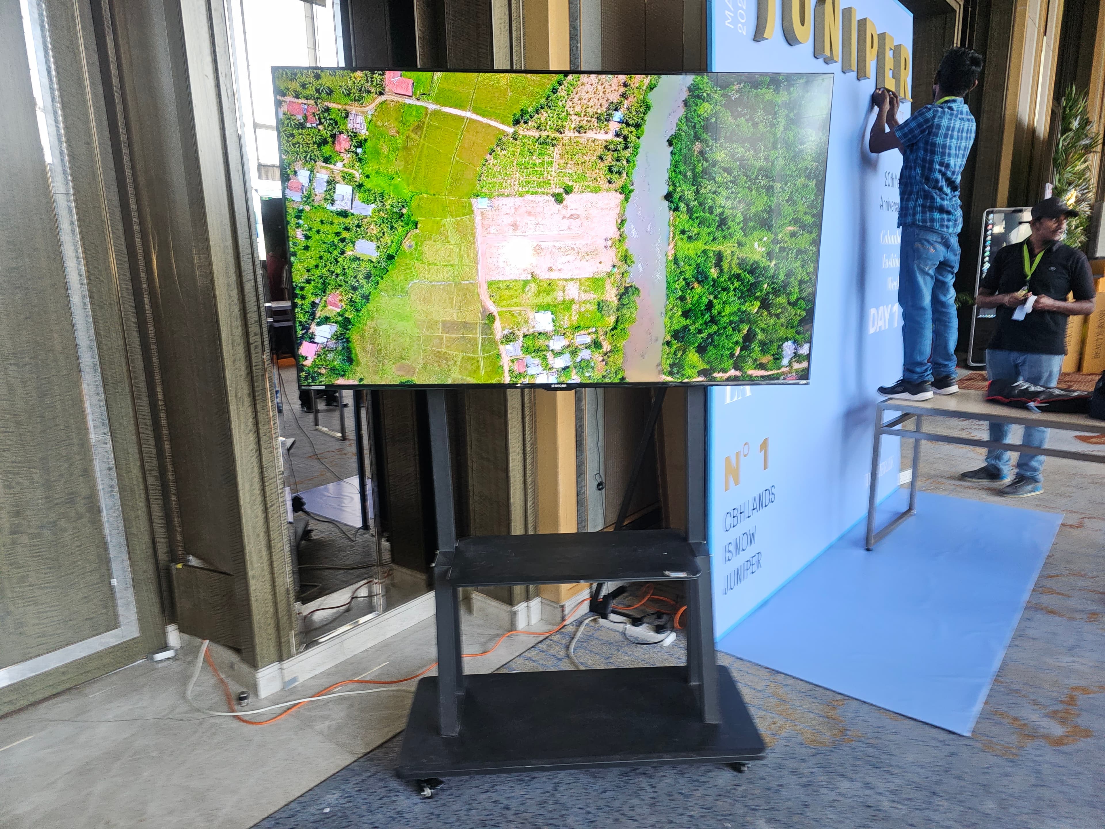 Singer 65-inch 4K Android Smart TV in action 5