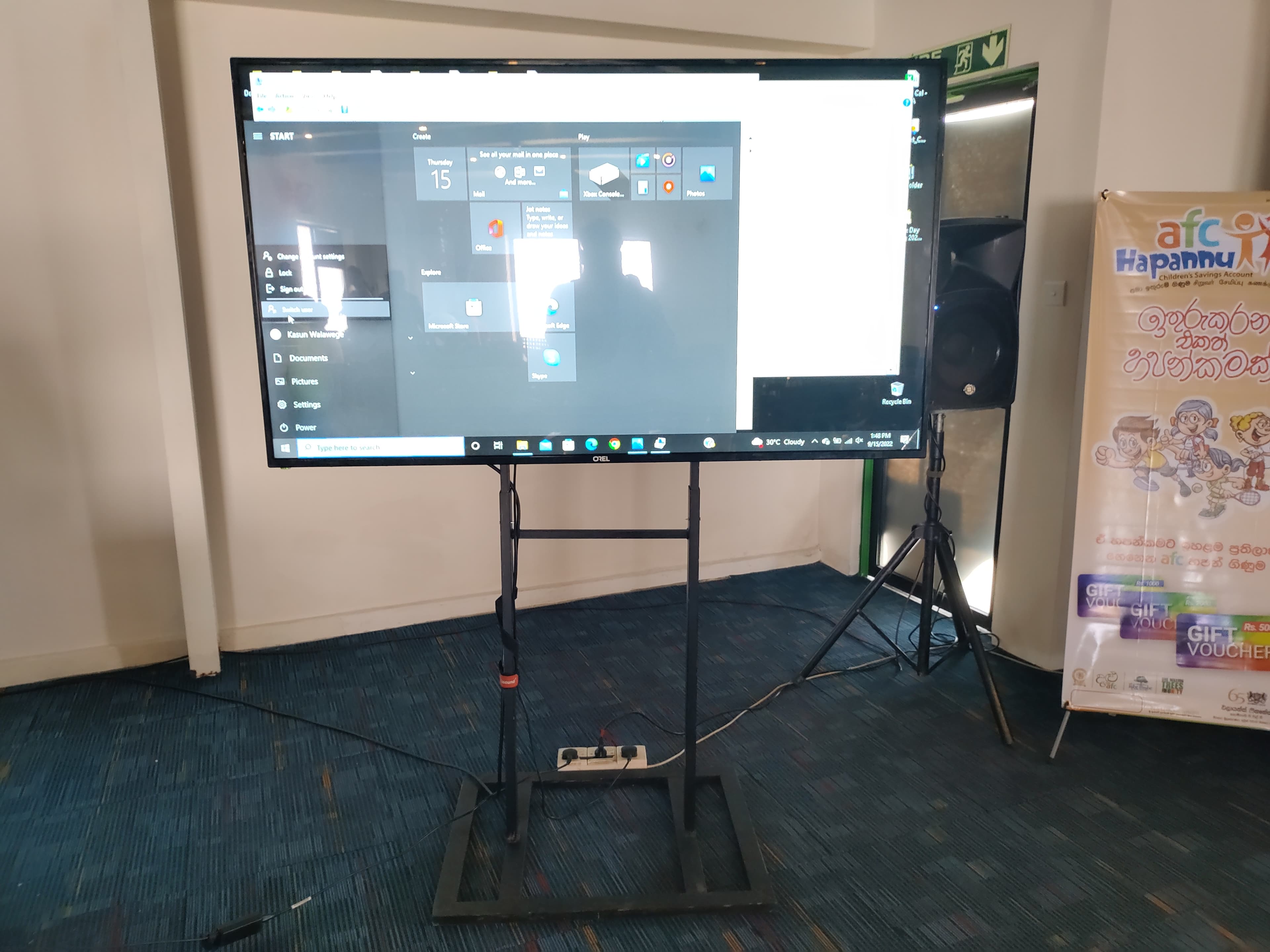 Singer 65-inch 4K Android Smart TV in action 7