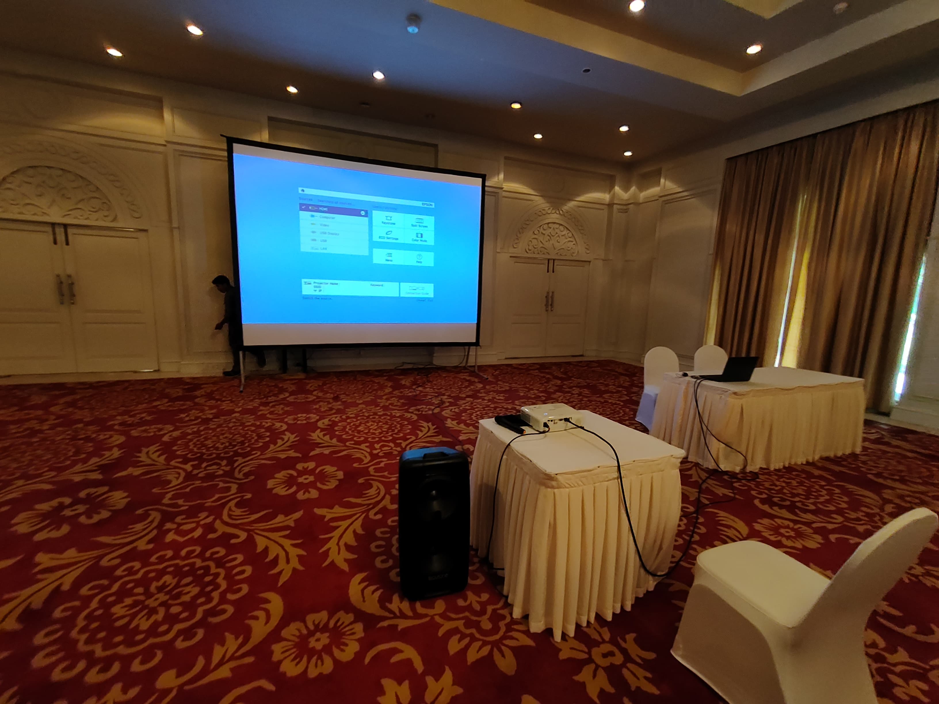 Fast Fold Projector Screen 12 x 9 Feet (Front & Rear) in action 14